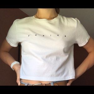 Brandy Melville Cropped Zurich Shirt